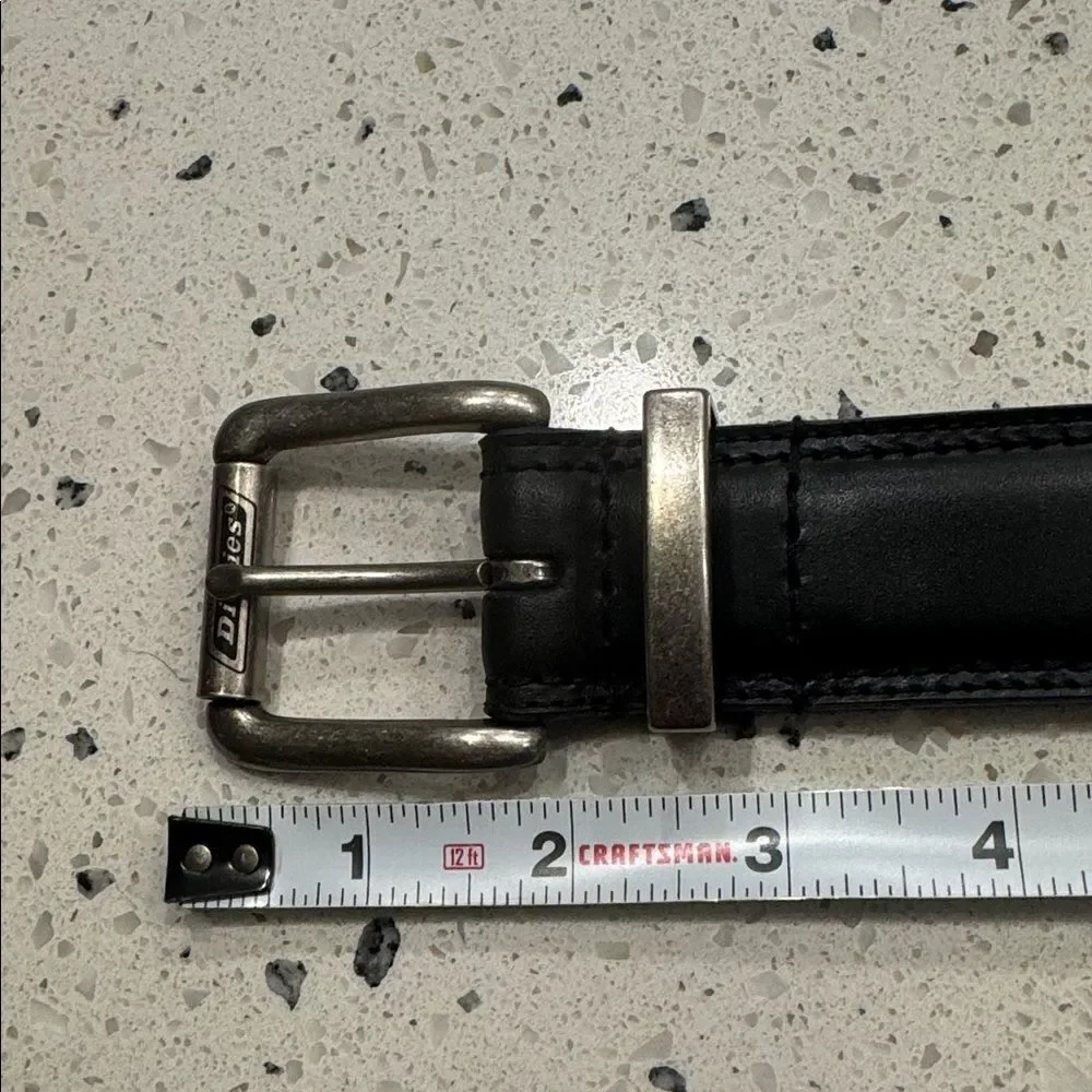 Dickies Genuine Men's Black Leather Belt Casual Work Sleek Size 44 NWOT